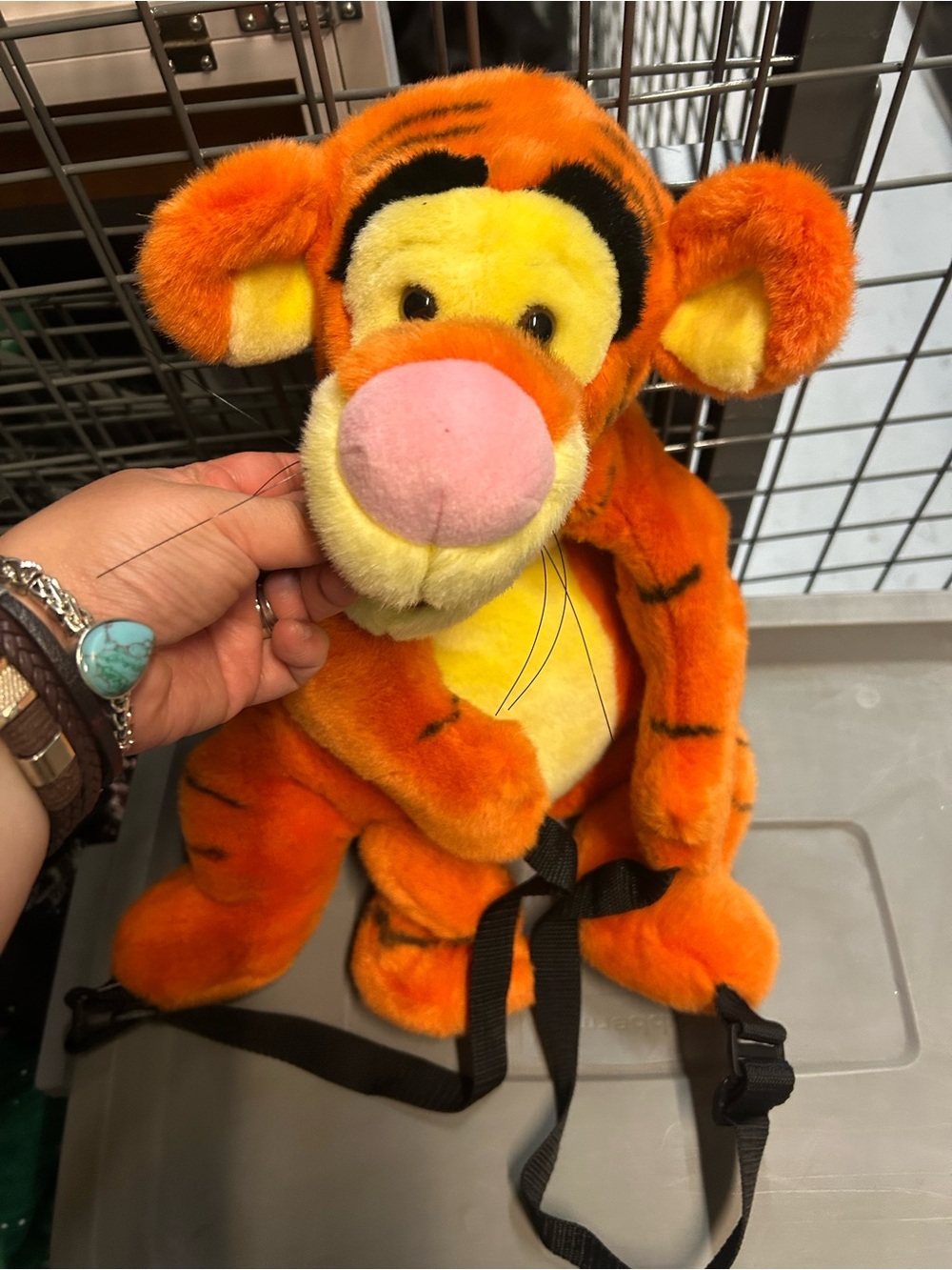 VTG 2000’s Exc condition DISNEY STORE Tigger Plush High Capacity Backpack rare